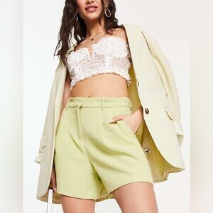 NWT Abercrombie & Fitch tailored shorts in green